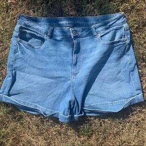 American eagle high waisted mom shorts
